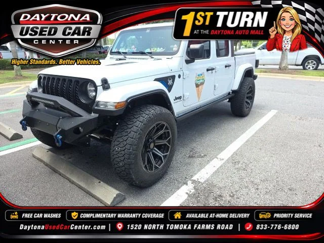 Used 2023 Bright White Clearcoat Jeep Sport S image 1