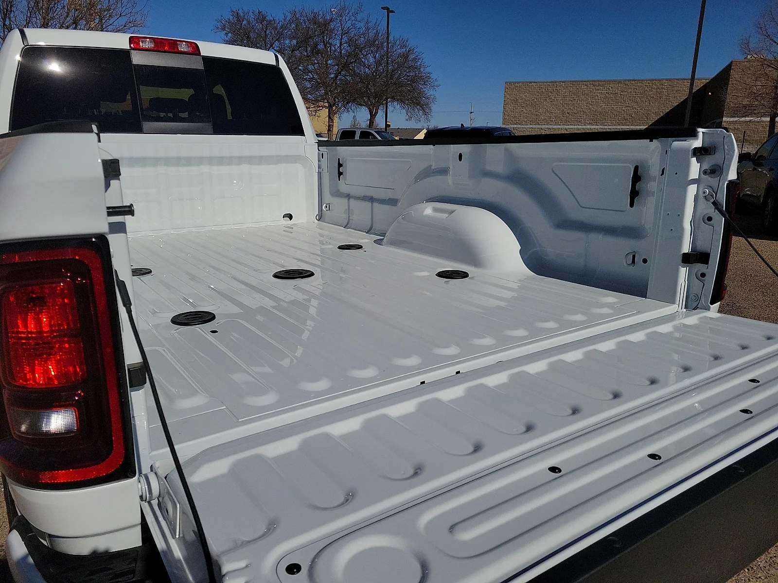 New 2026 PW7 Bright Whit Ram BLACK EXPRESS CREW CAB 4X4 8