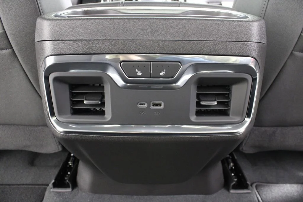 2026 GMC Sierra 1500 SLT - Photo 17