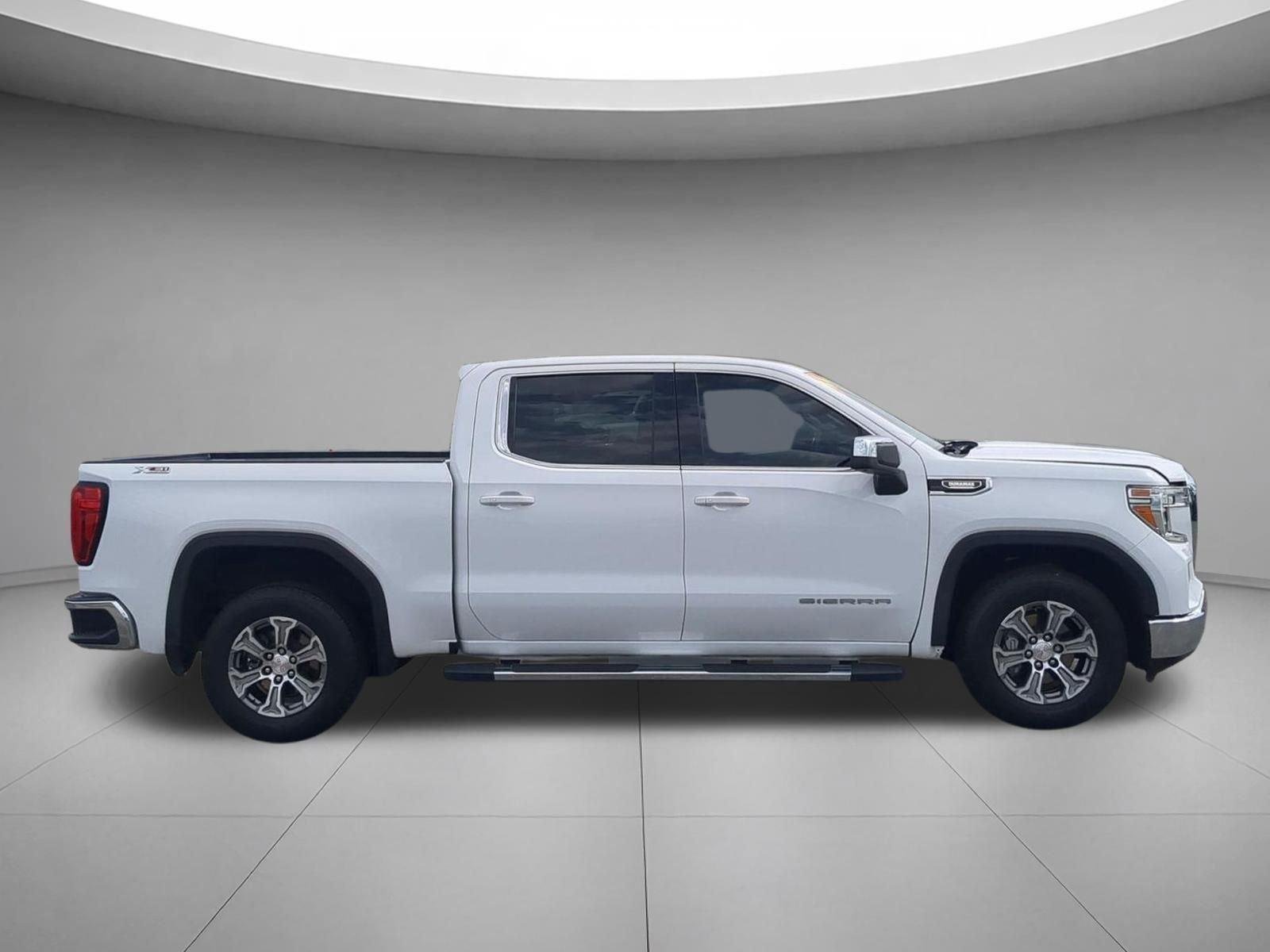 Used 2021 Summit White GMC SLE image 6