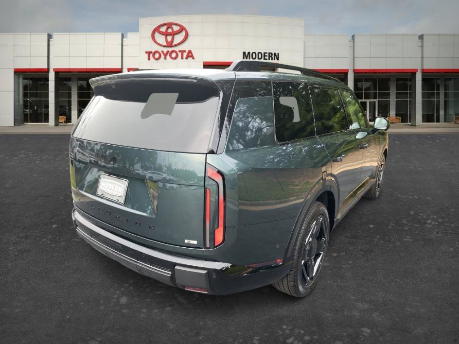 Used 2027 Black Jade Green Kia X-Line SX-Prestige image 5