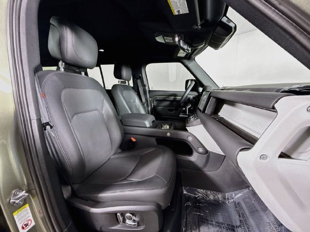 Certified Used 2023 Green Land Rover X-Dynamic SE image 30