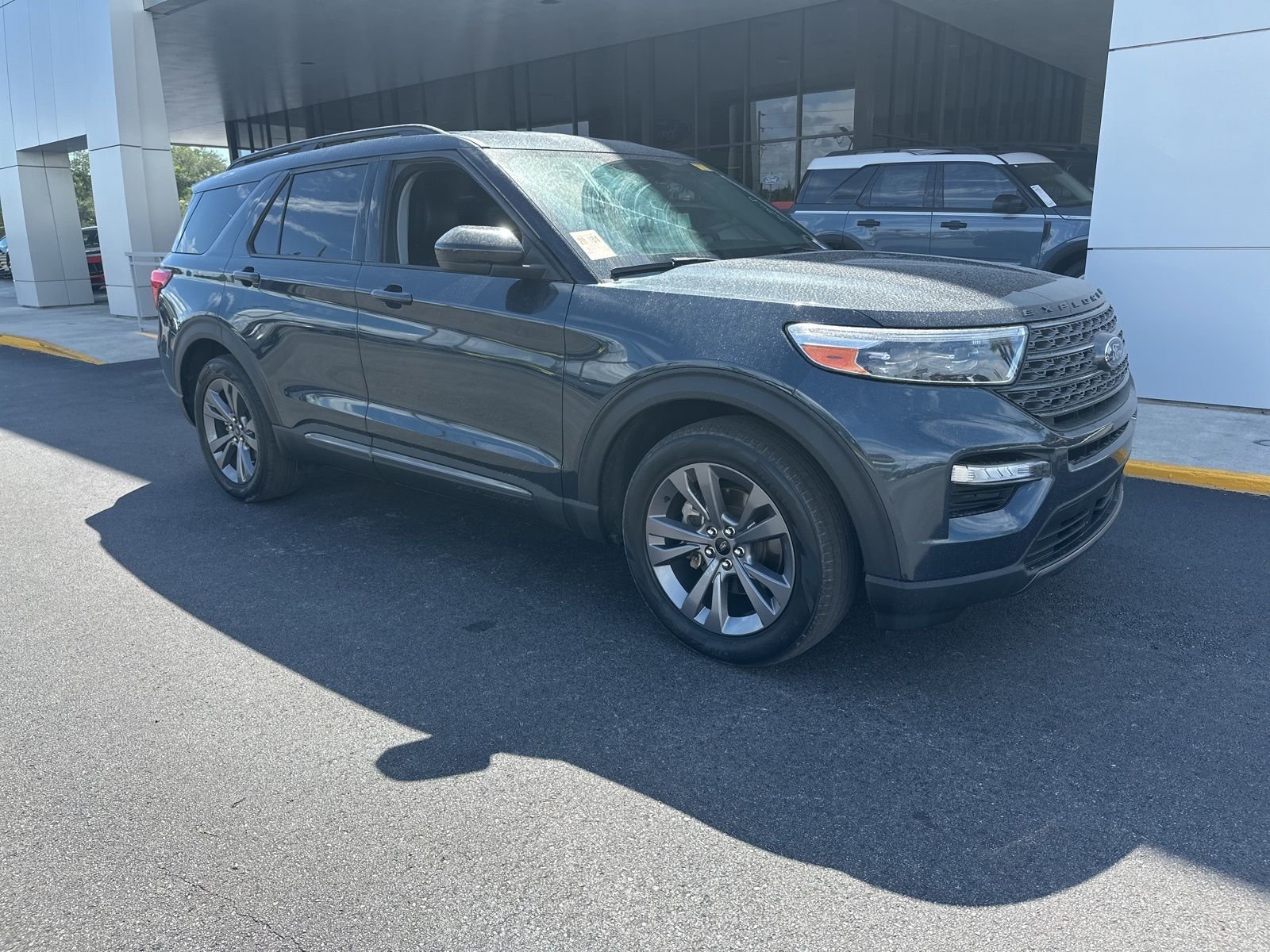 2022 Ford Explorer XLT RWD's photo