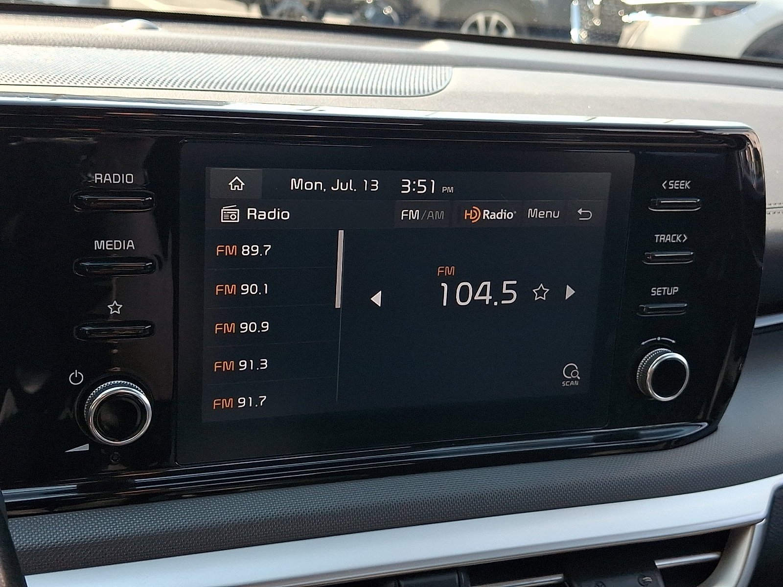 Used 2022 Everlasting Silver Kia LXS image 15