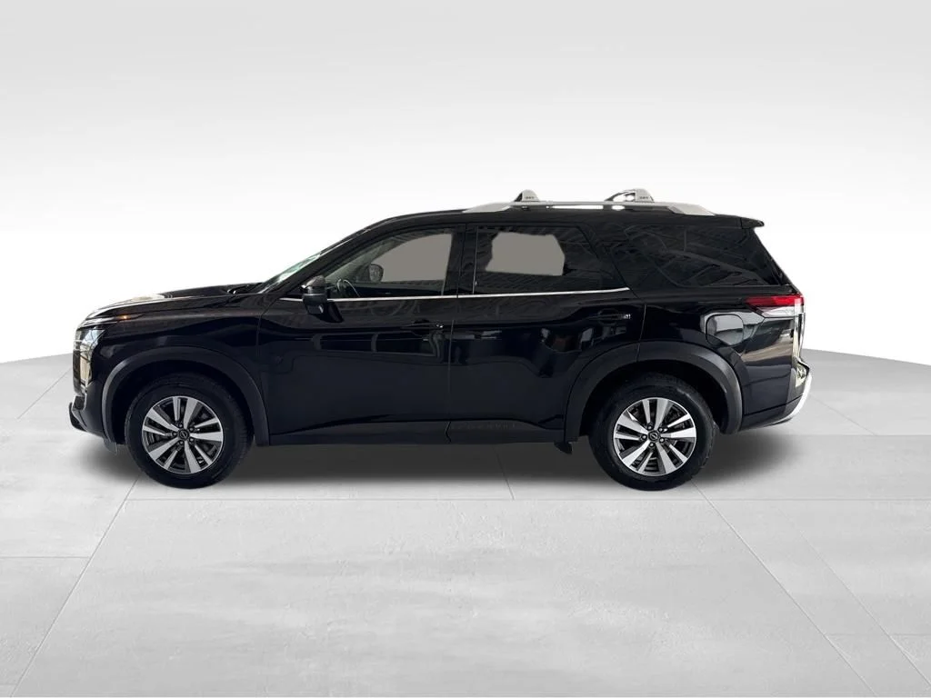 Used 2023 Black Nissan SL image 2