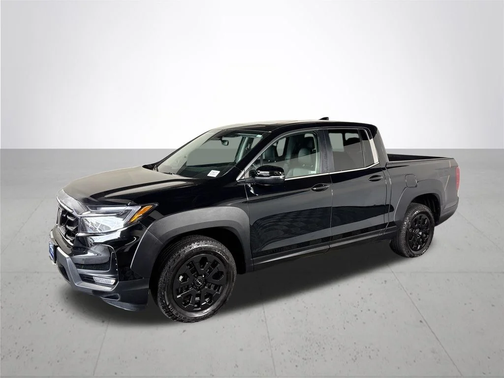 Used 2023 Black Honda RTL image 2