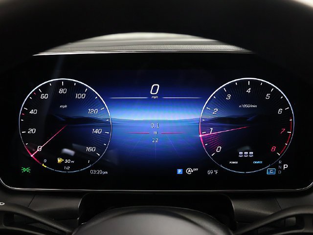 New 2027 Polar White Mercedes-Benz GLC 300 image 44