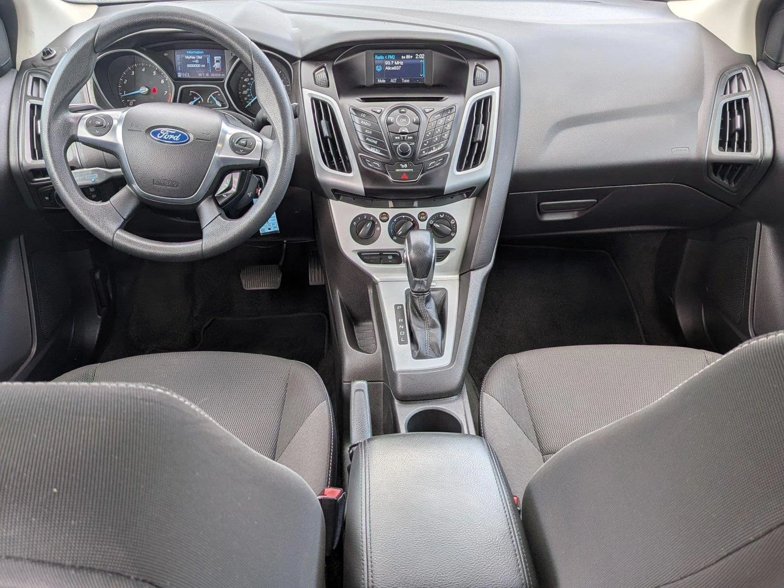 Used 2012 Sterling Gray Metallic Ford SE image 27