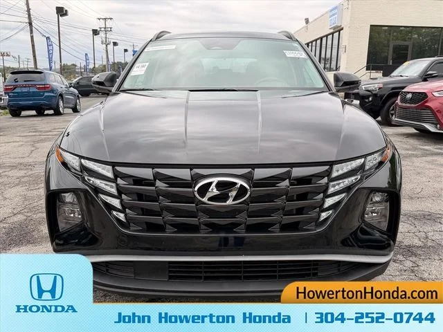 Used 2024 Black Hyundai SEL image 7