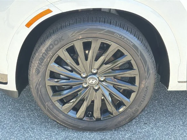 Used 2025 White Hyundai Calligraphy Night Edition image 47