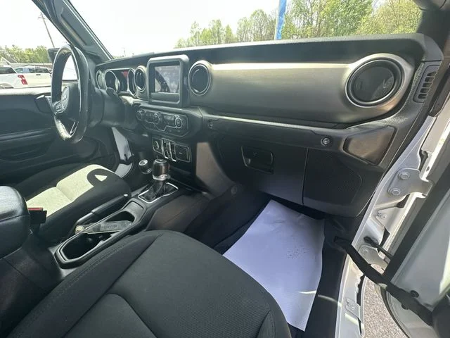 Used 2021 White Jeep Willys image 30