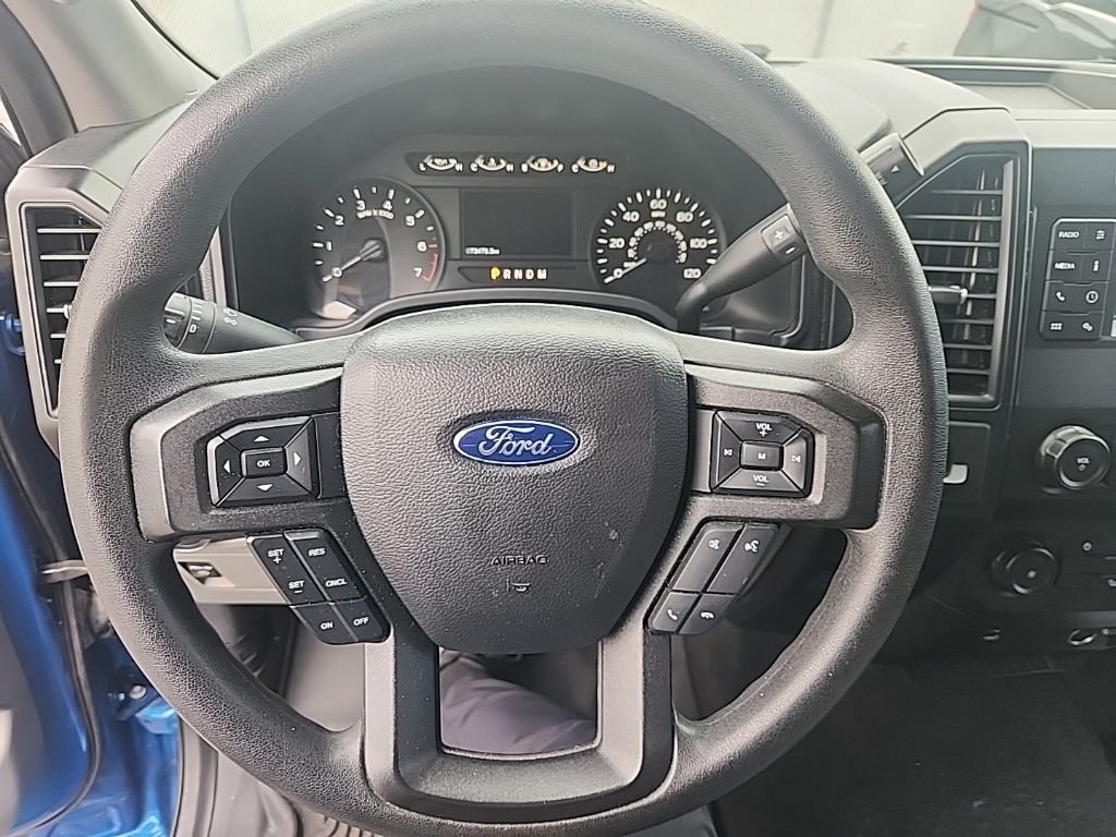 Used 2020 Blue Metallic Ford XL image 22