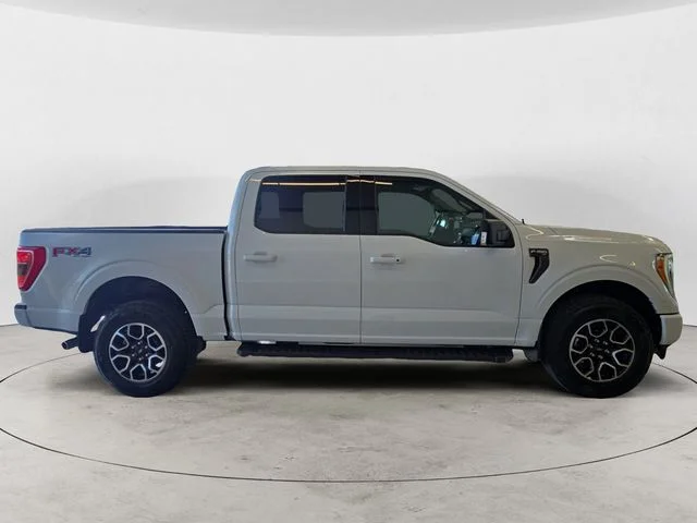 Certified Used 2023 Oxford White Ford XLT image 4