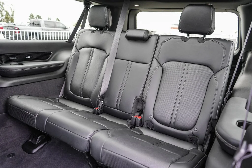 New 2026 Gray Jeep Summit Obsidian image 21