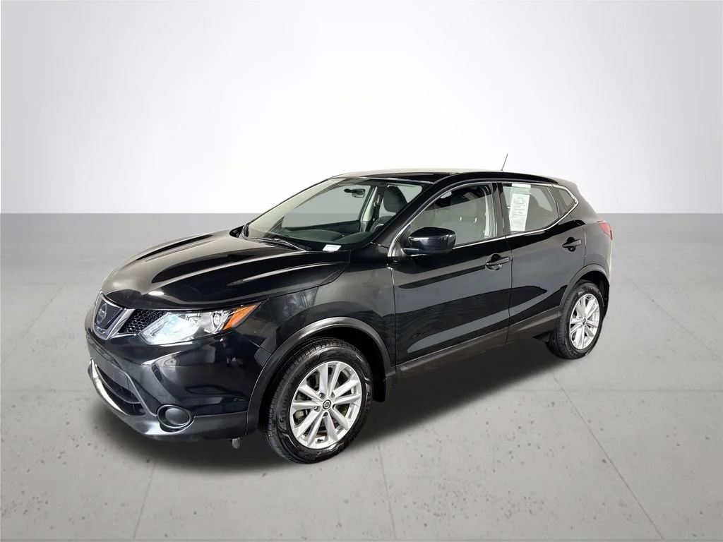 Used 2019 Black Nissan S image 2