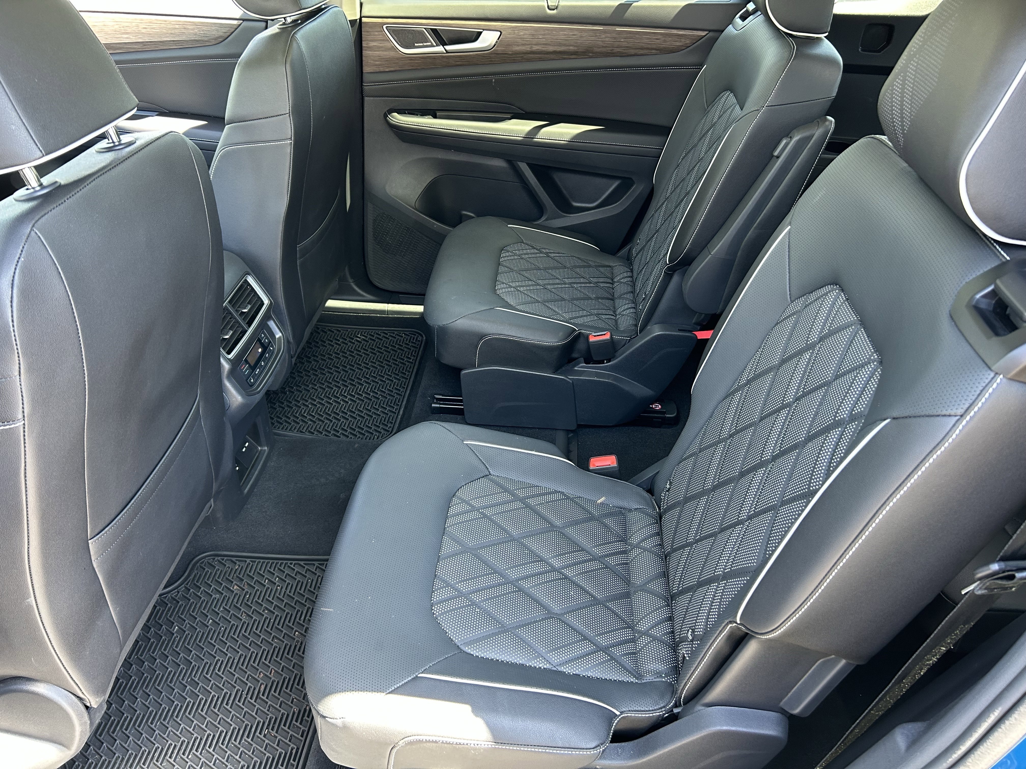 2026 Volkswagen Atlas SEL Premium R-Line - Photo 15
