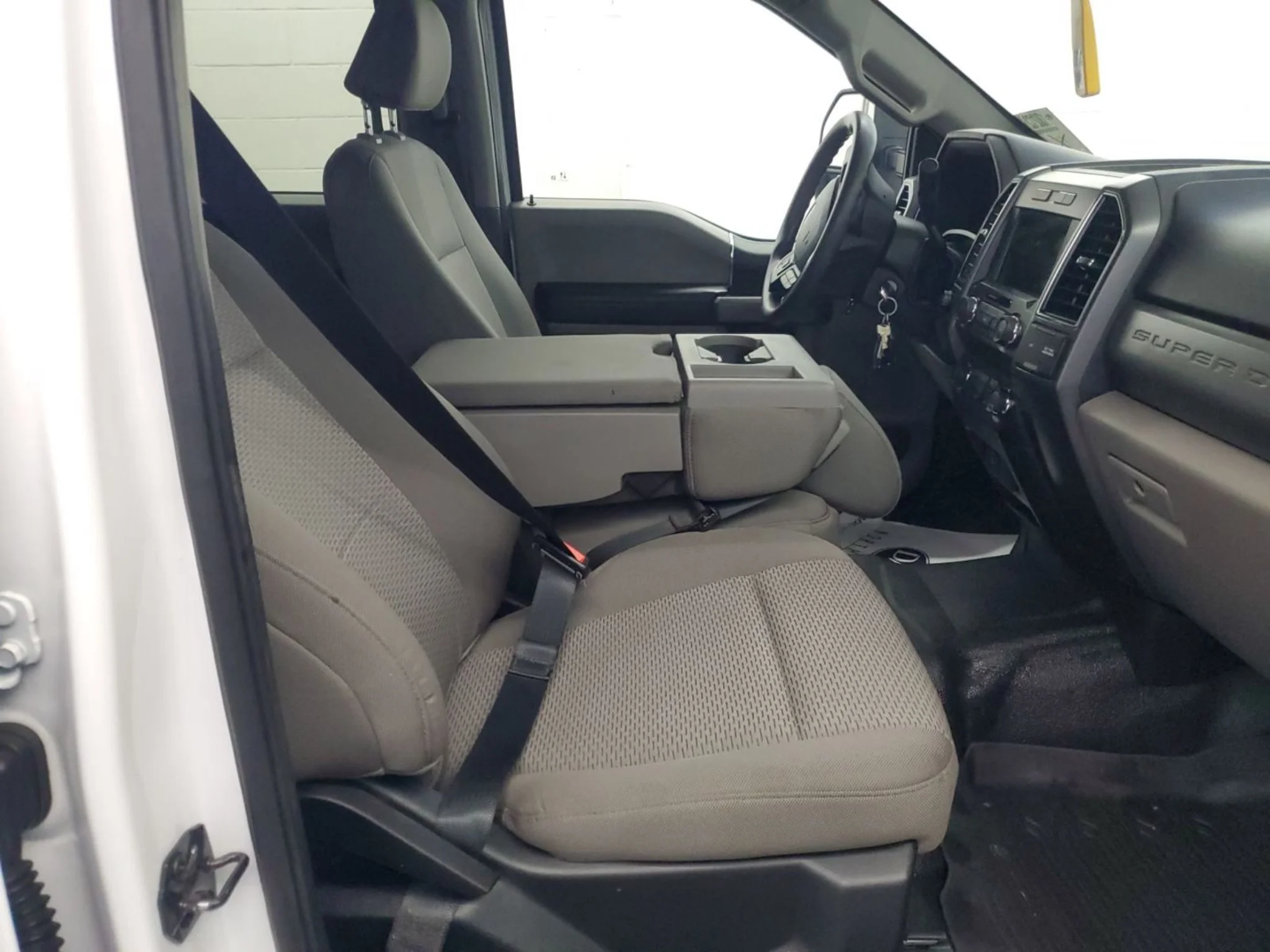 Used 2021 Oxford White Ford XLT image 8