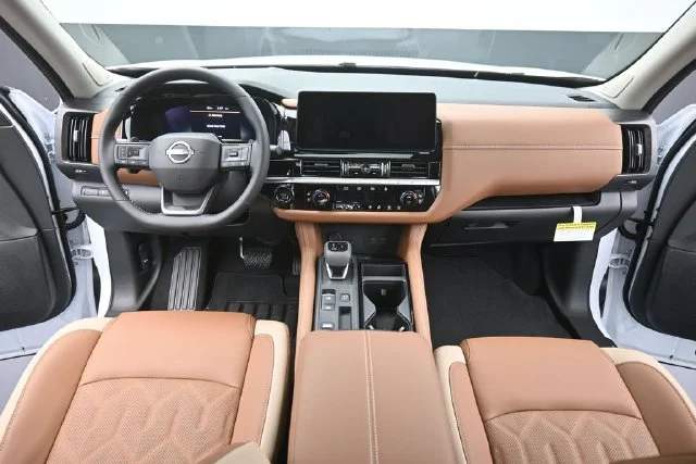New 2026 White Nissan Platinum image 27