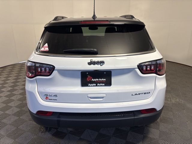 Certified Used 2022 White Jeep Limited image 5