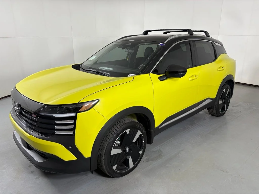 New 2026 Yuzu Yellow Metallic / Super Black Two-tone Nissan SR image 4