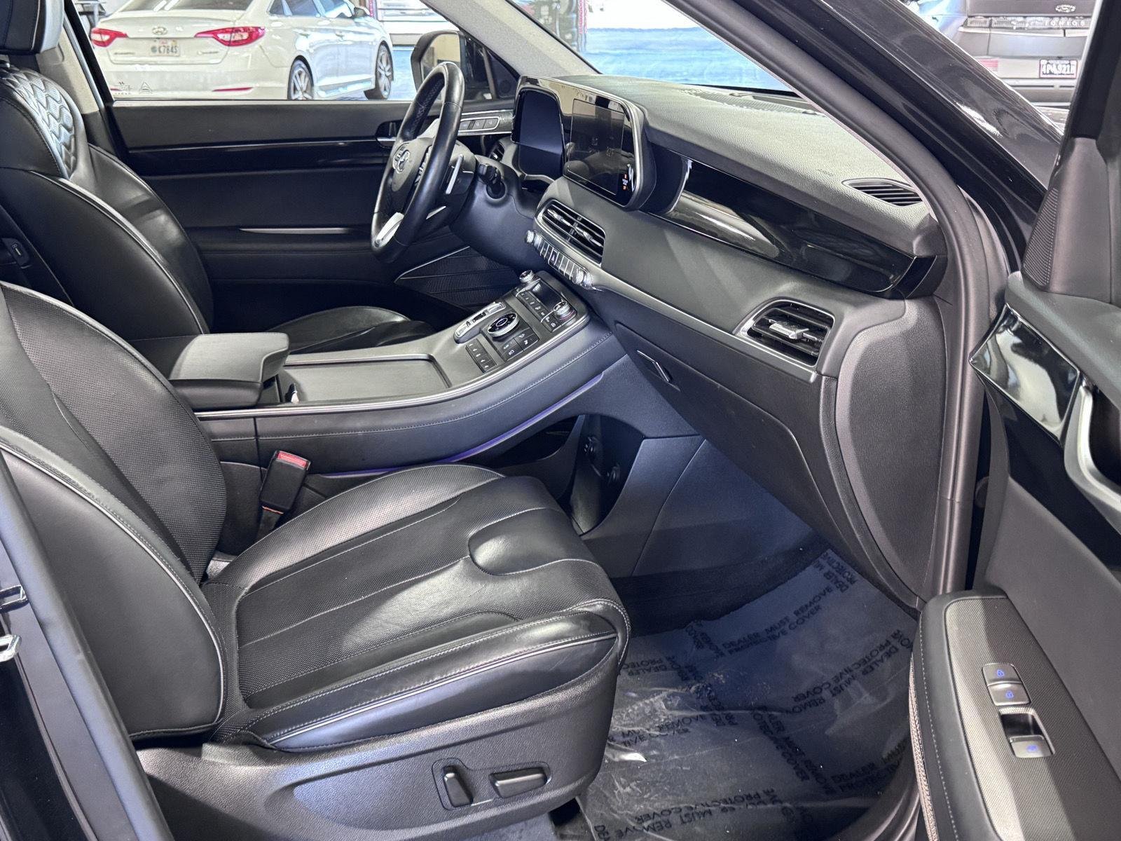 Used 2021 Moonlight Cloud Hyundai Limited image 21