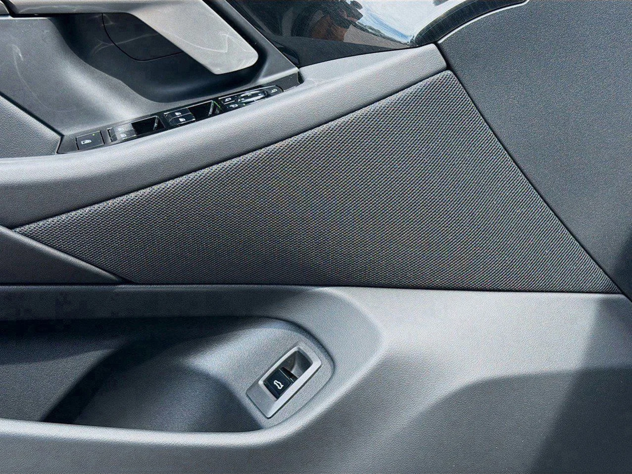 2026 BMW 5 Series 530i - Photo 25