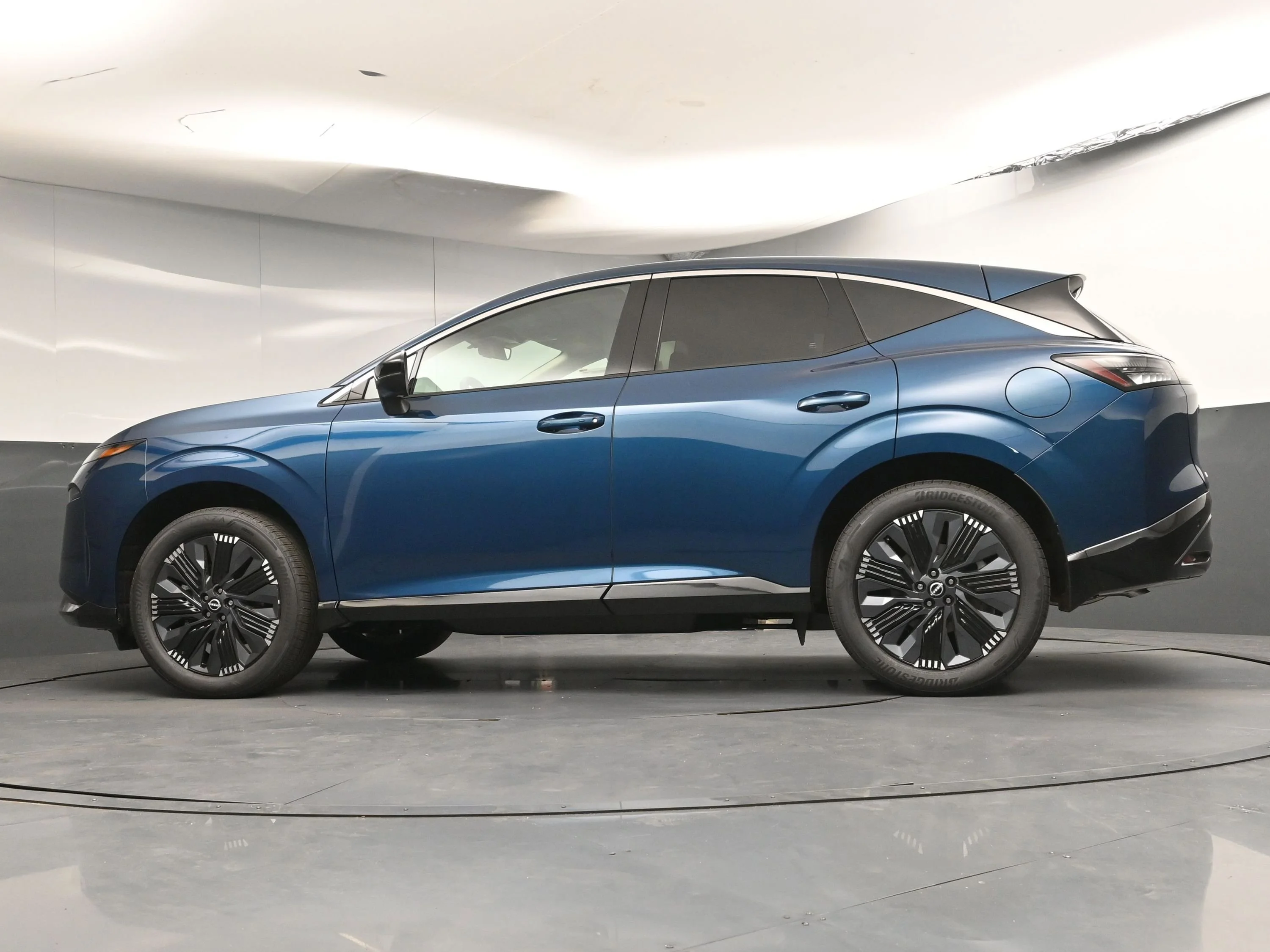 New 2026 Aurora Blue Pearl Metallic Nissan Platinum image 30