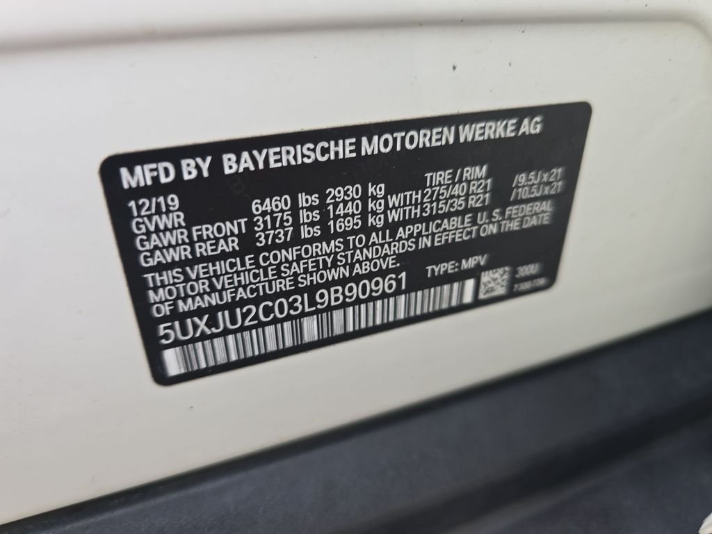 Used 2020 White BMW xDrive50i image 25