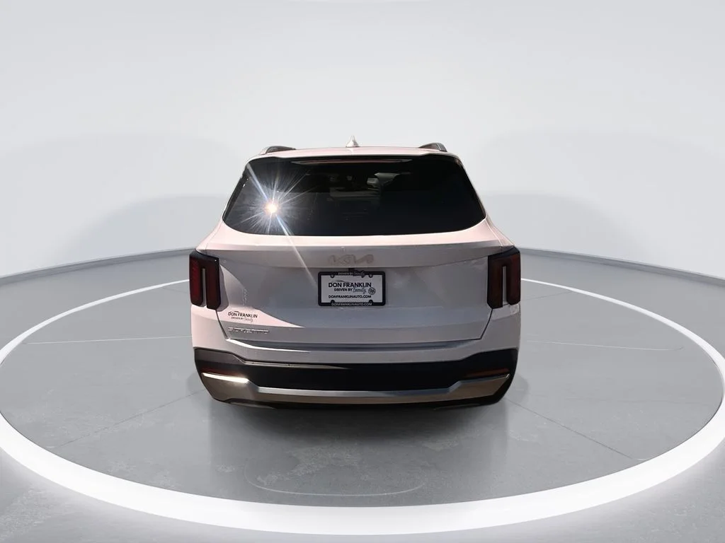 Used 2025 White Kia EX image 7