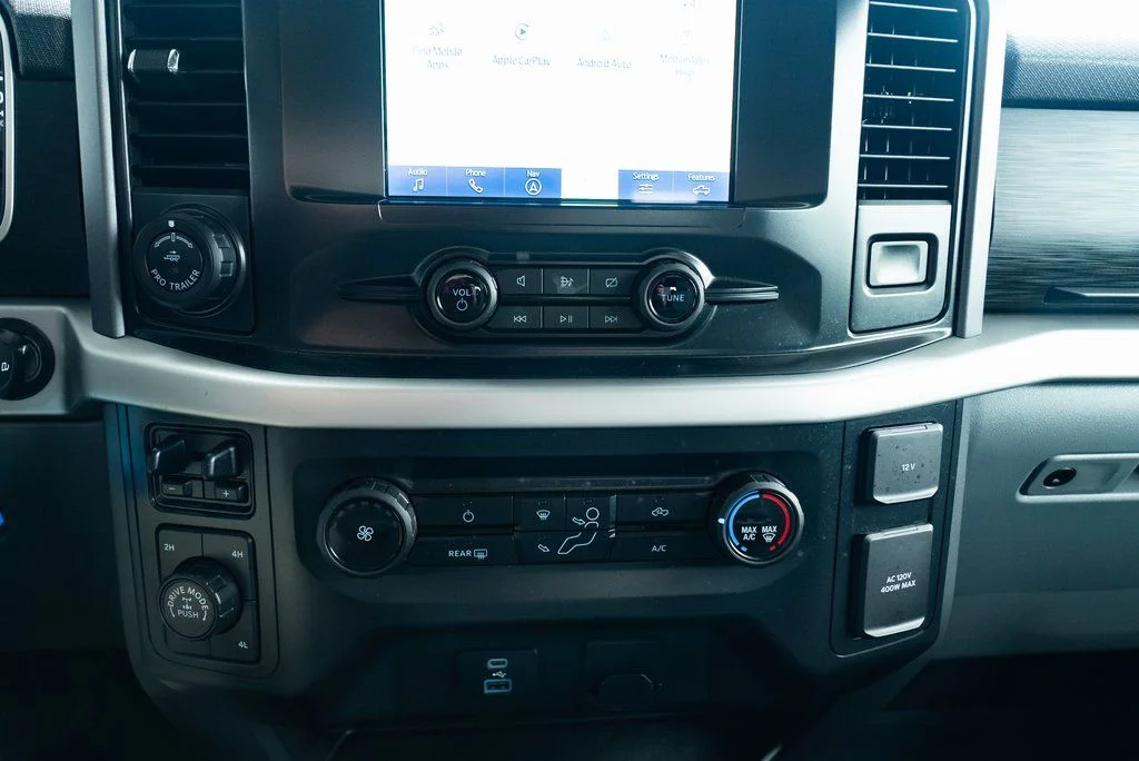Used 2022 White Ford XLT image 16