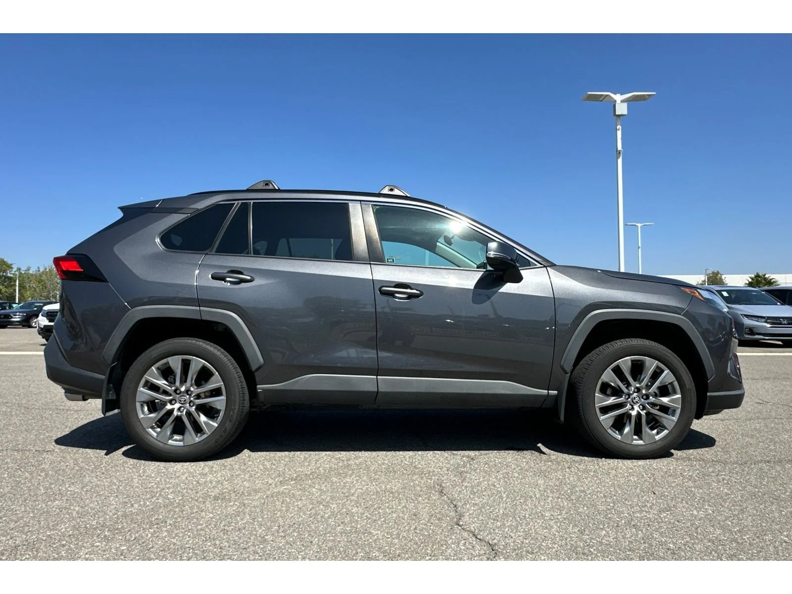 Used 2023 Magnetic Gray Metallic Toyota XLE Premium image 7