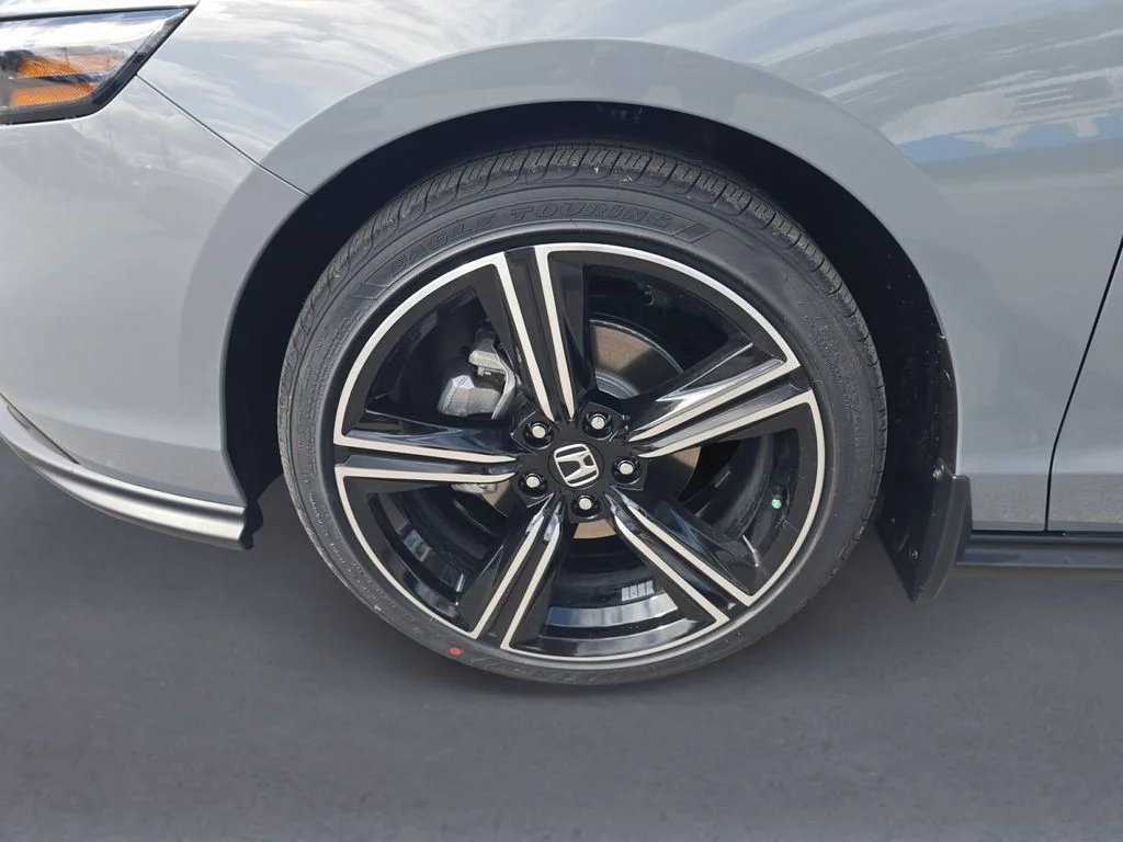 New 2026 Urban Gray Pearl Honda SE image 10