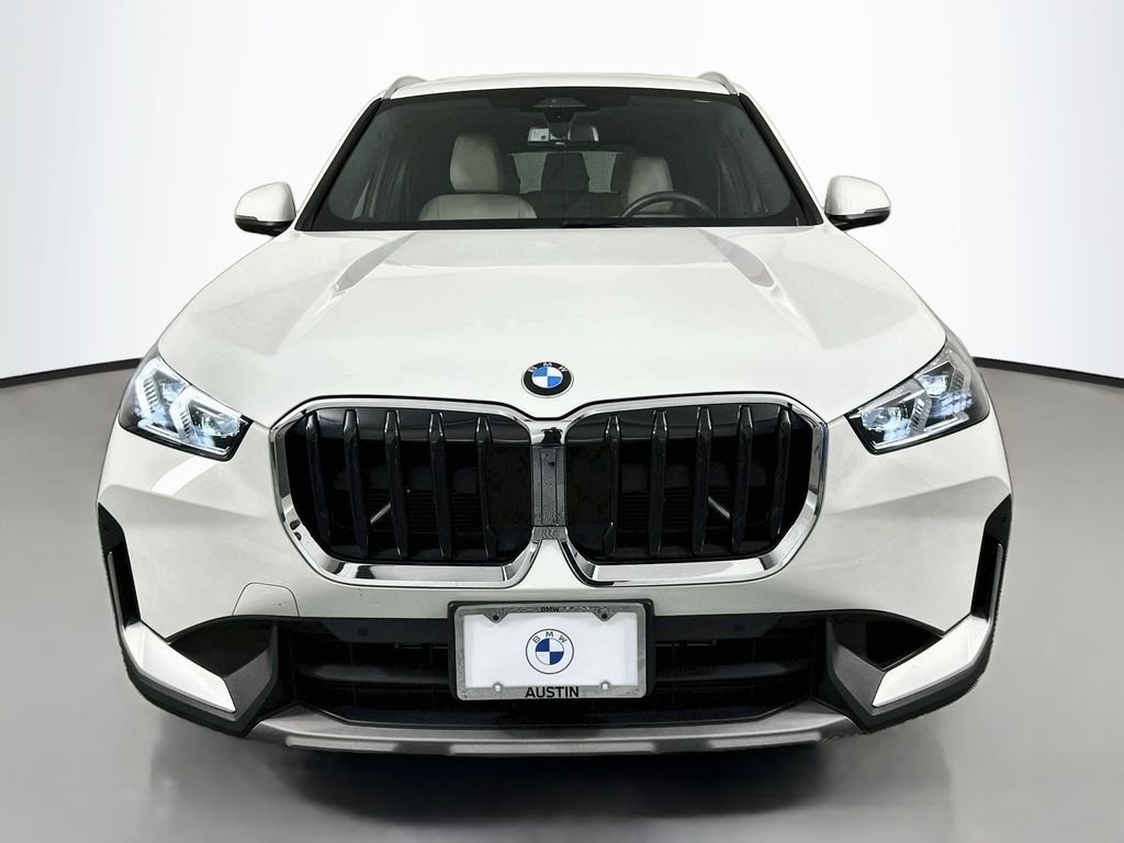 Certified Used 2023 Alpine White BMW xDrive28i image 2