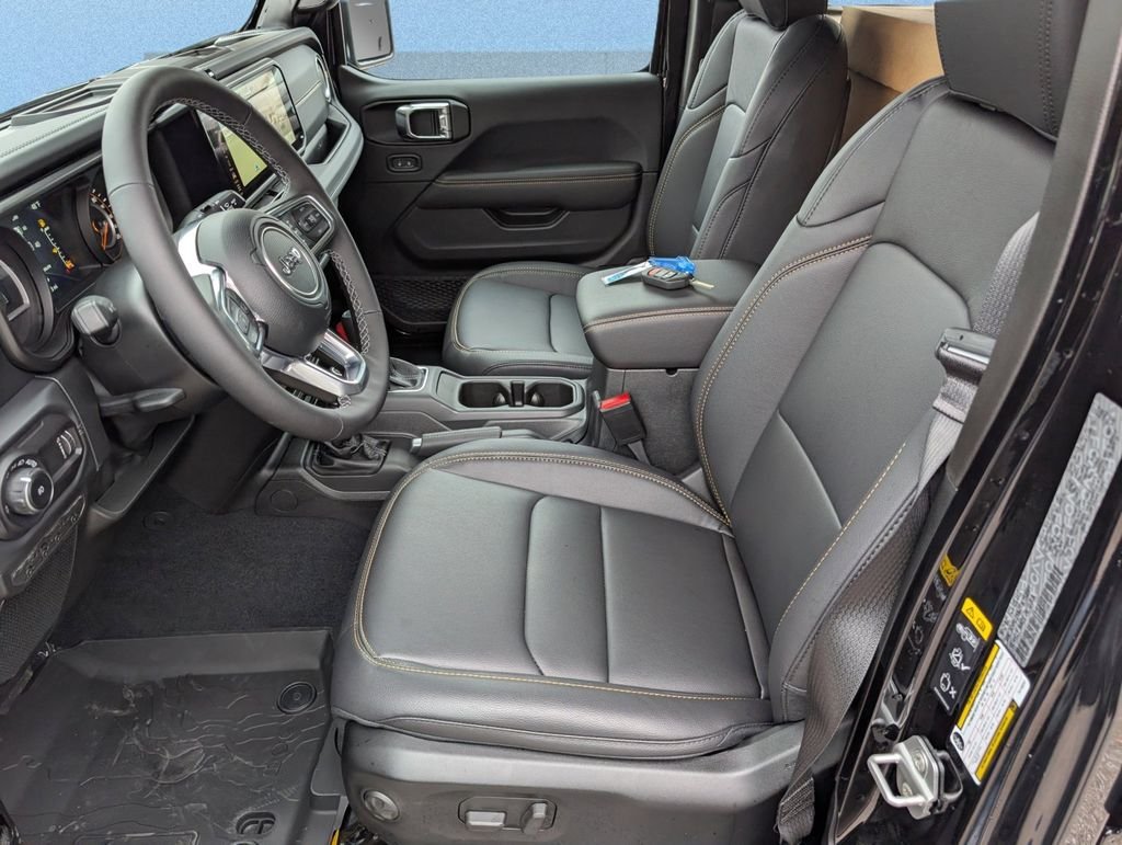 2026 Jeep Wrangler 4-Door Sahara - Photo 15