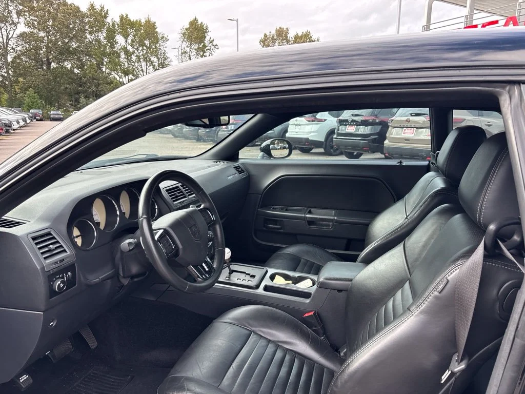 Used 2014 Black Dodge R/T image 5