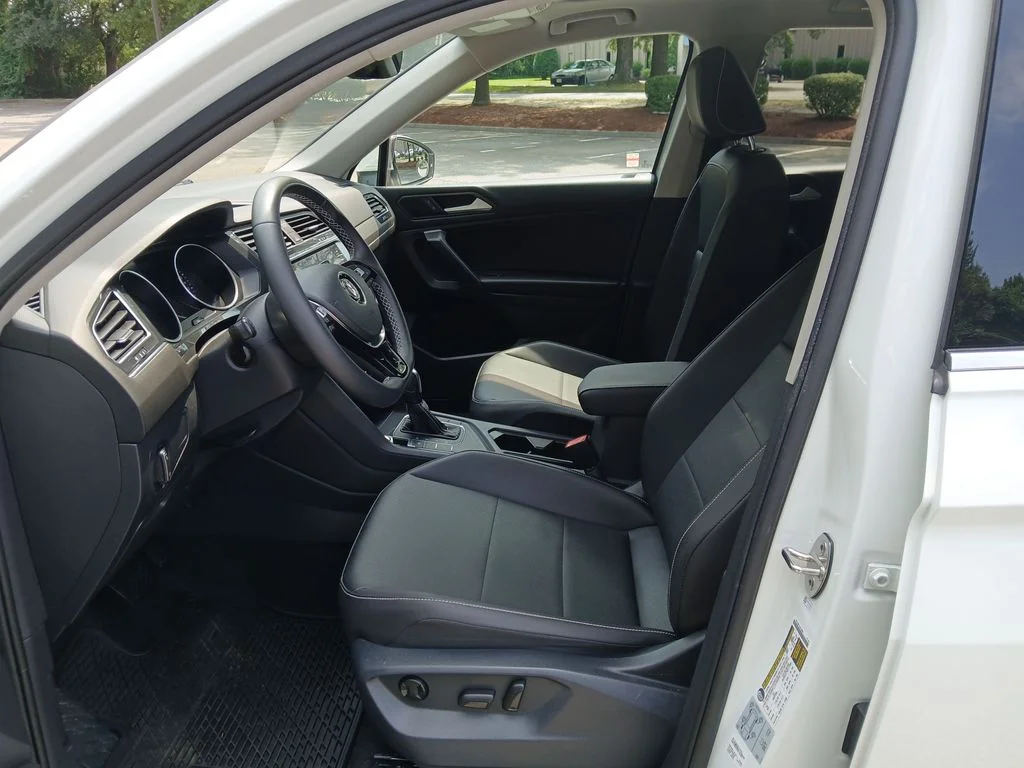 Used 2021 White Volkswagen  image 10