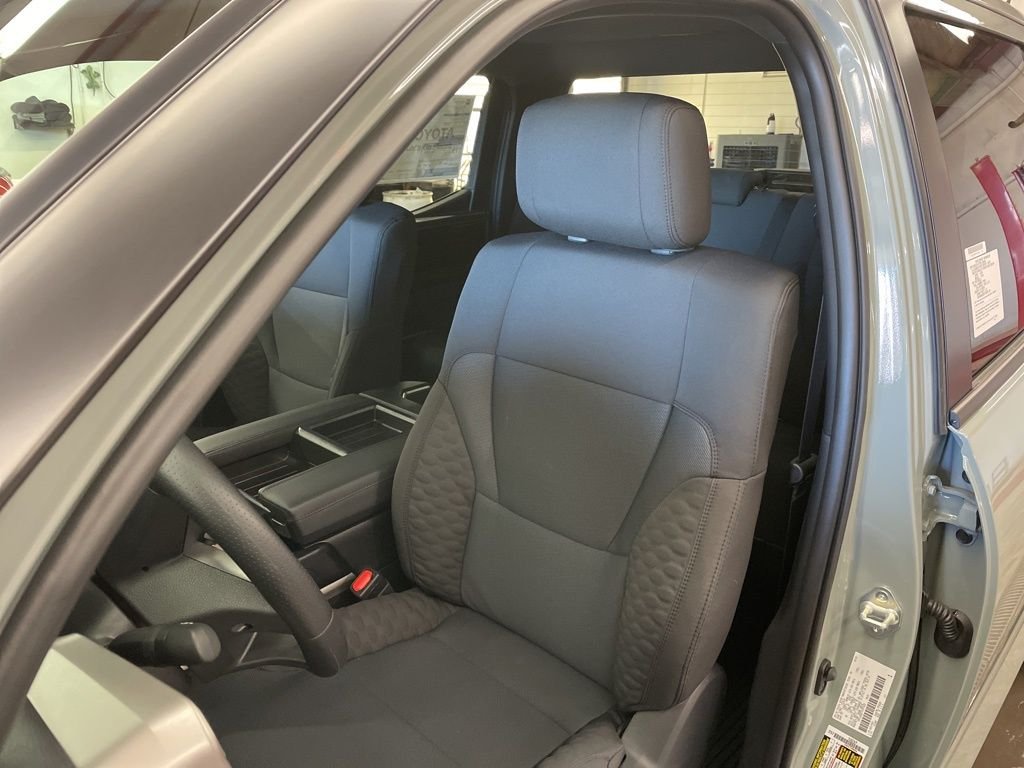 2026 Toyota Tundra SR5 - Photo 11