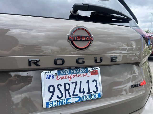 Used 2025 Tan Nissan Rock Creek image 29