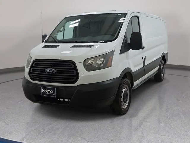 2015 Ford Transit's photo