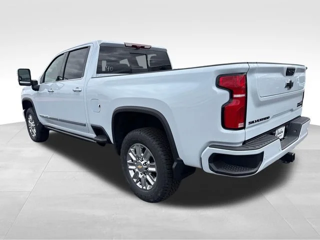 New 2026 Polar White Tricoat Chevrolet High Country image 3