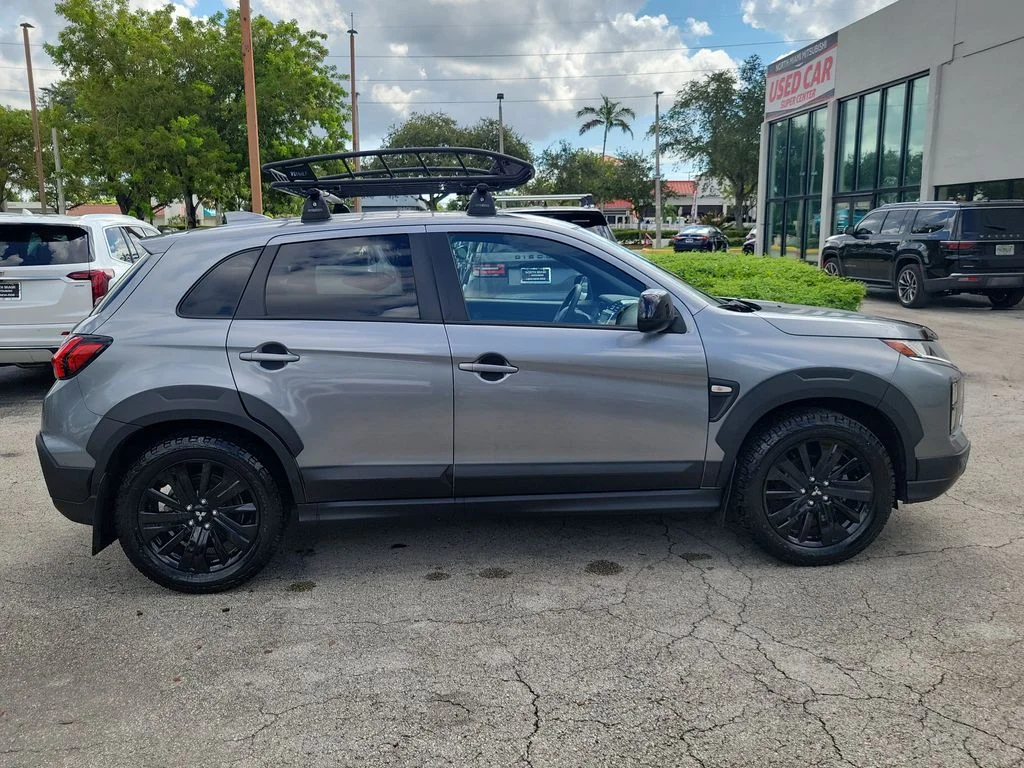 Used 2024 Gray Mitsubishi 2.0 Trail Edition image 9