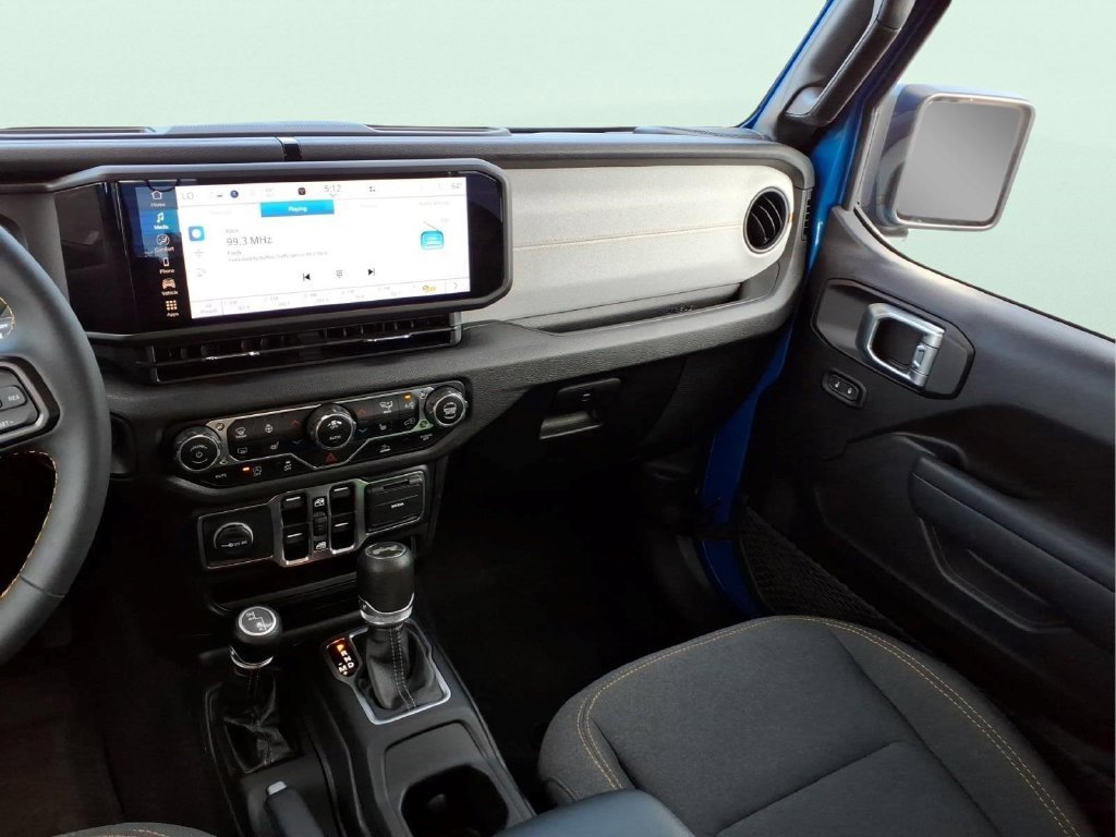 Used 2024 Blue Jeep Sport S image 18