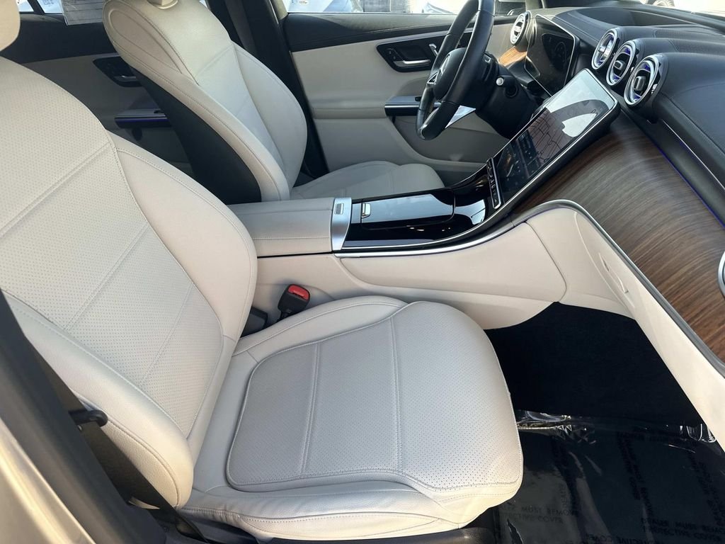 Certified Used 2023  Mercedes-Benz GLC 300 image 11