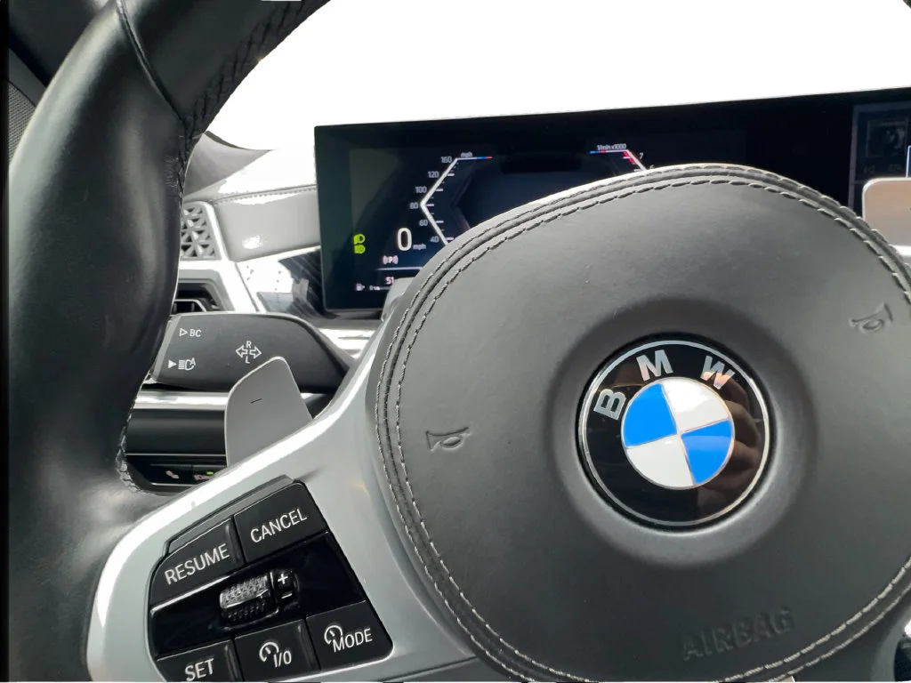 Used 2024 White BMW xDrive40i image 47