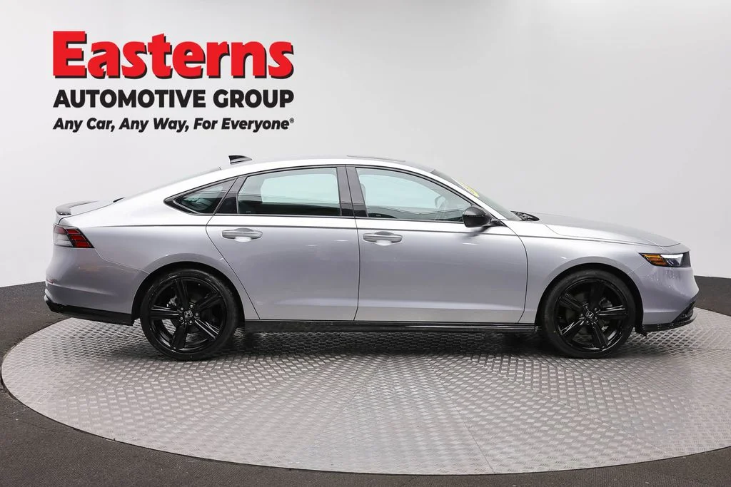 Used 2024 Silver Honda Sport-L image 4