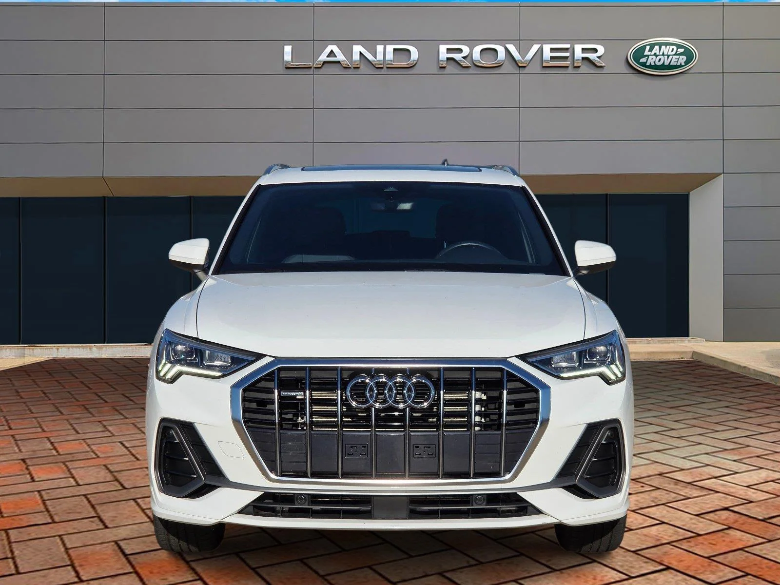 Used 2025 WHITE Audi S line Premium image 2