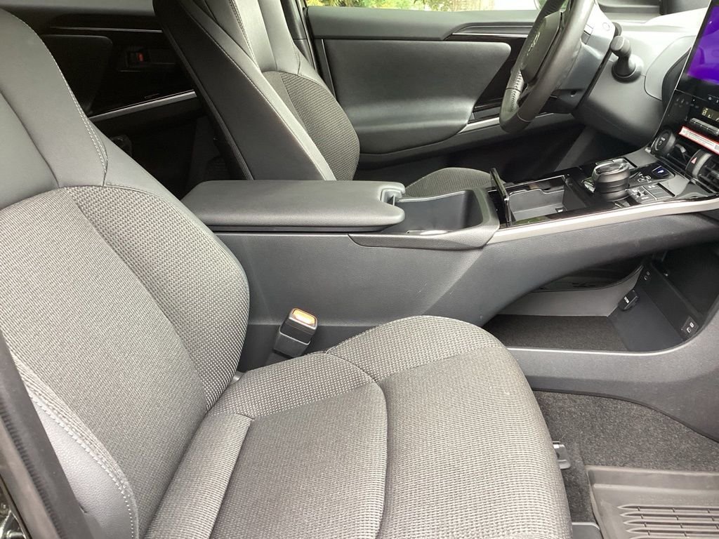 Used 2025 Black Toyota XLE image 4