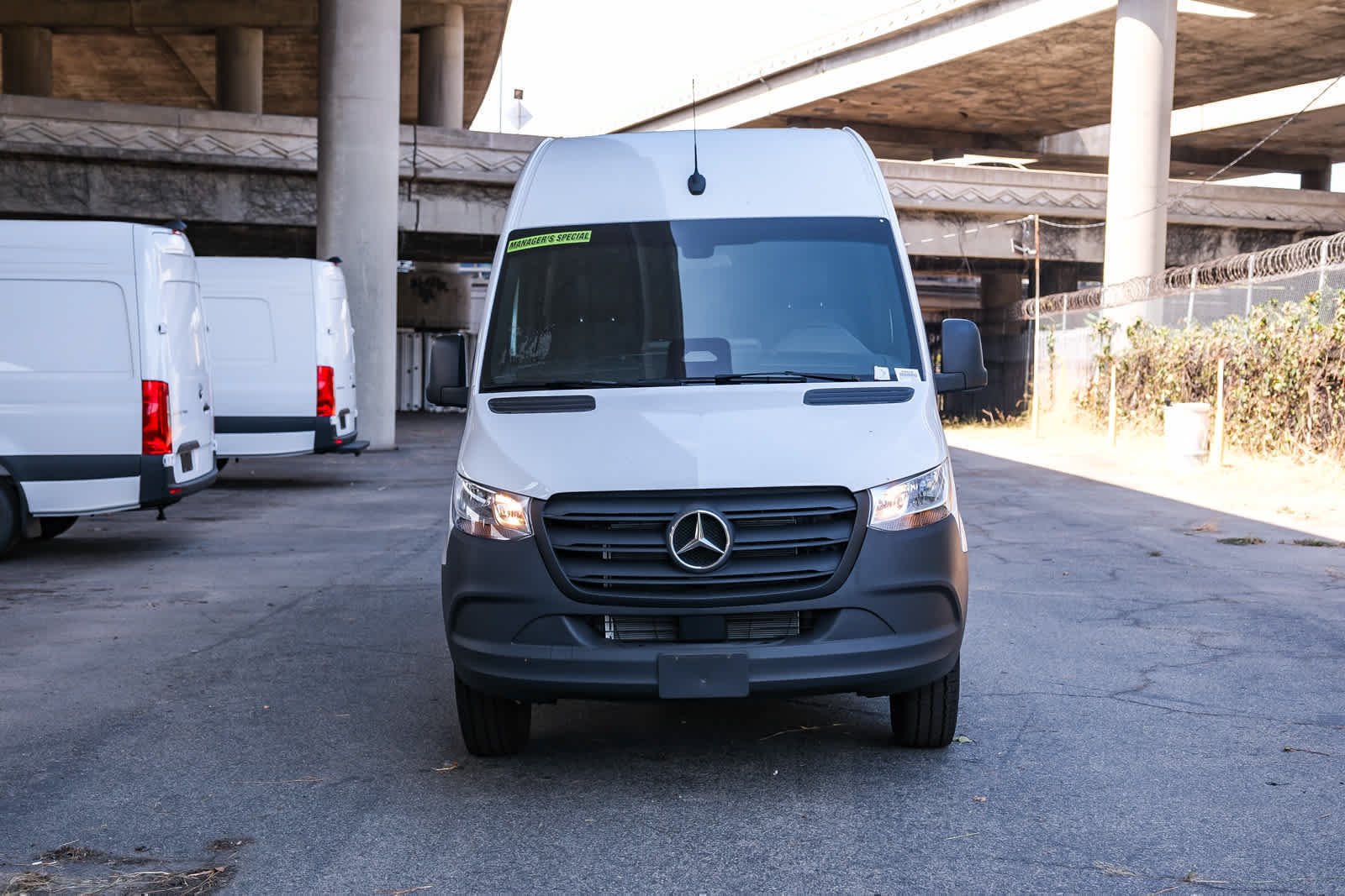 New 2026 Arctic White Mercedes-Benz Cargo 170WB High Roof RWD 2.0L I4 Diesel Turbo HO image 6