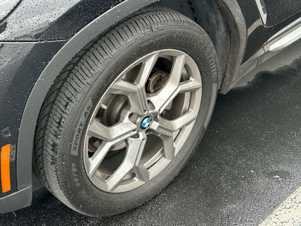 2022 BMW X4 xDrive30i photo 3