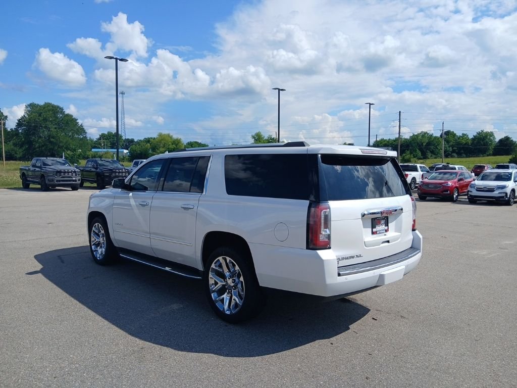 Used 2017 White GMC Denali image 6